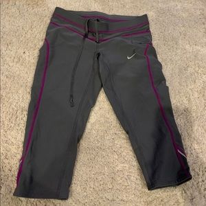 Nike crop leggings